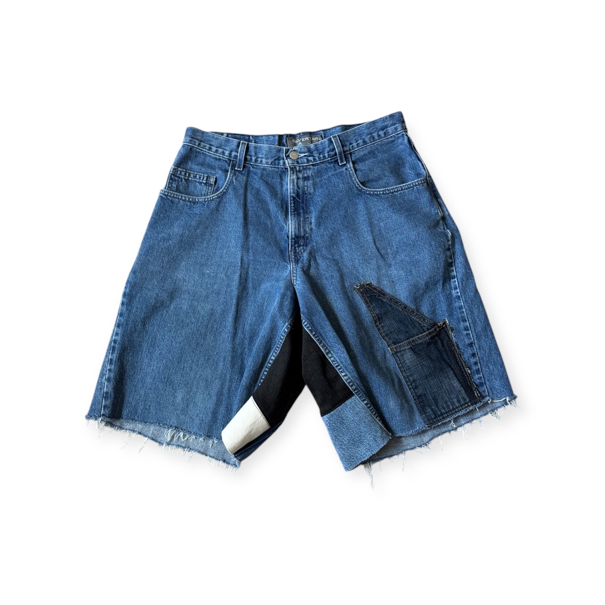 BAGGY ABOVE KNEE JORTS