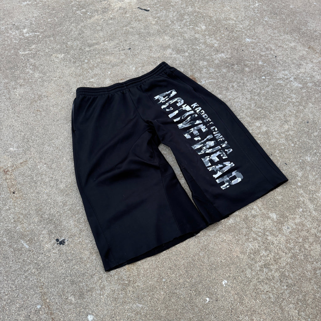 "75%' SHORTS