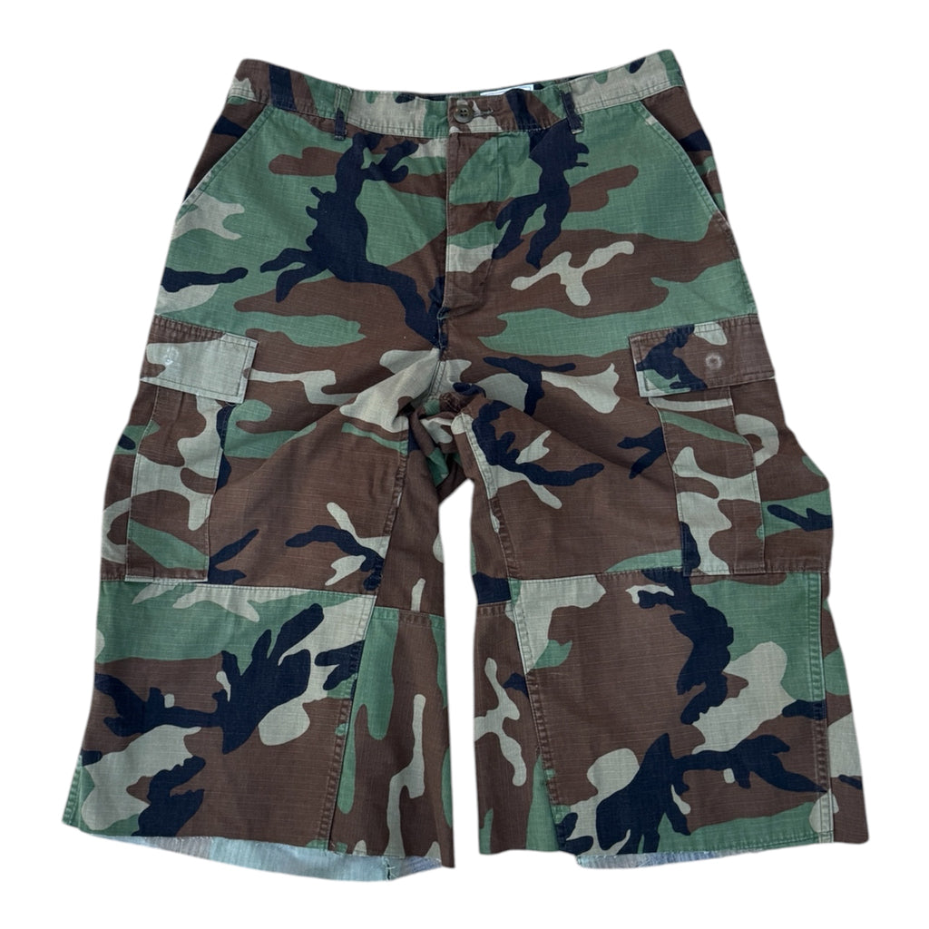 “KAMO” 75% SHORTS