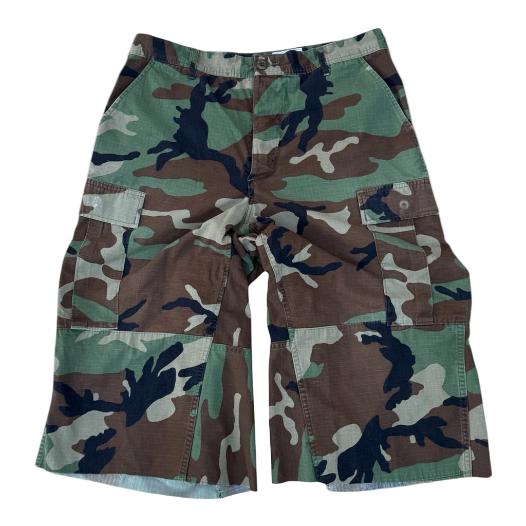 “KAMO” 75% SHORTS