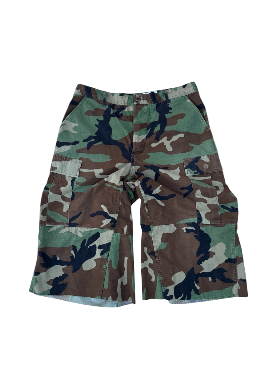“KAMO” 75% SHORTS